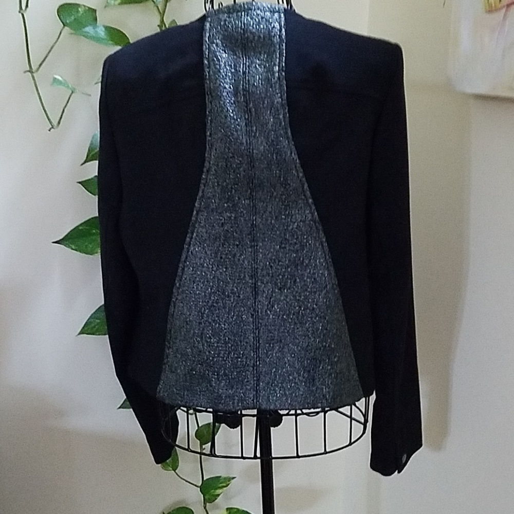 Jacket - Picture 3 of 4